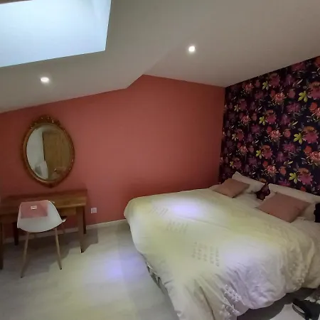Tres Bel Apartment Condrieu